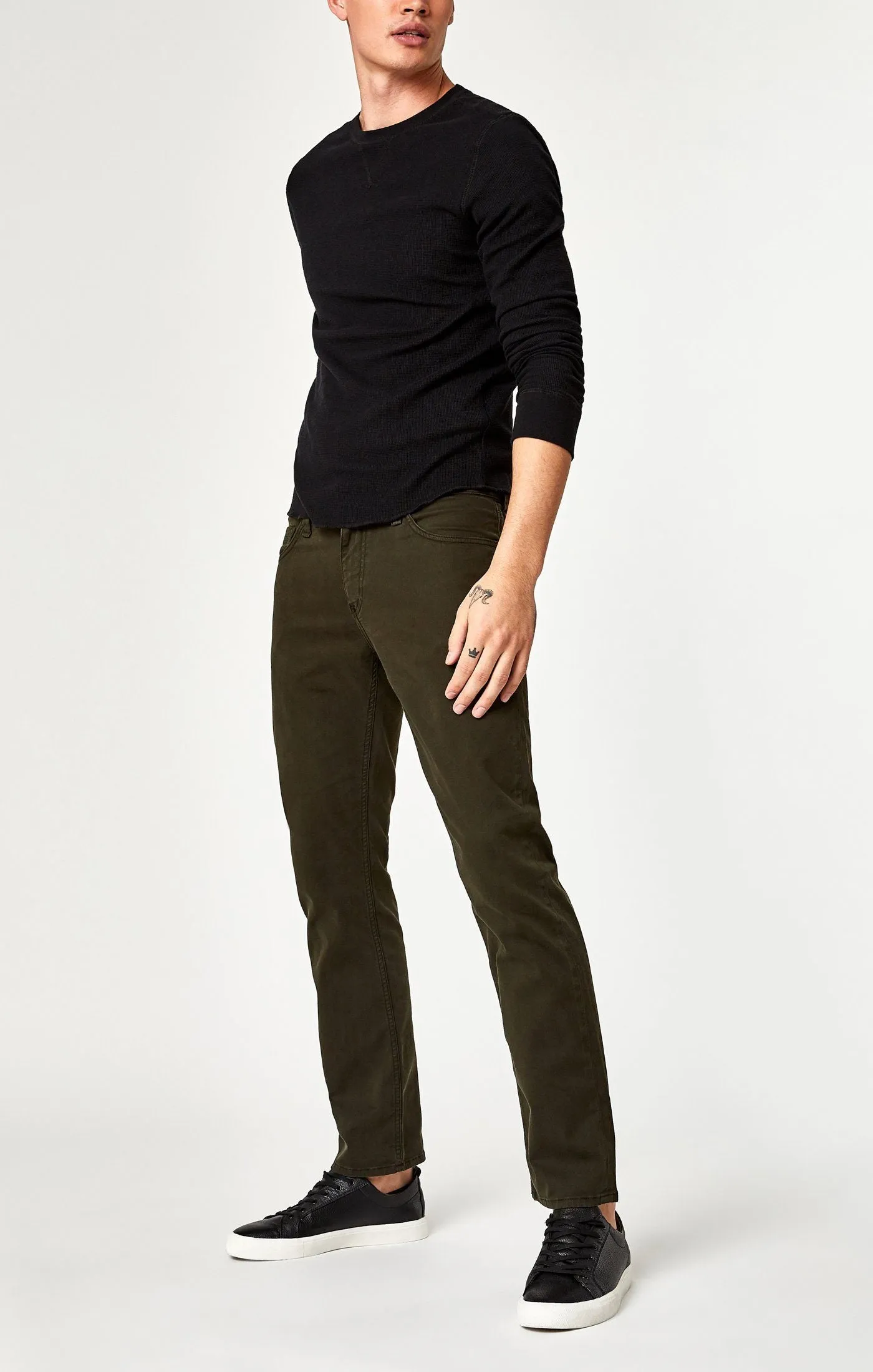 ZACH STRAIGHT LEG IN DARK GREEN TWILL